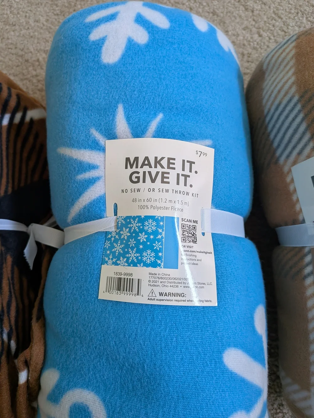 Make It. Give It. 3 Cozy Fleece Throw Blankets.